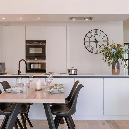 Huswell - Lovely With Lateral Sea View And Parking Appartement *